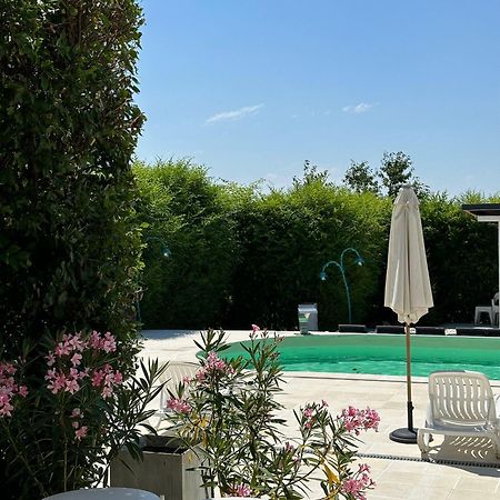 Green Oasis Appartement Stolniceni-Prajescu Buitenkant foto