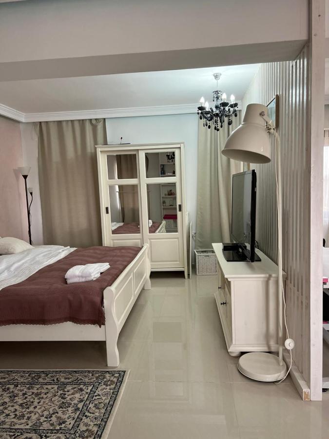 Green Oasis Appartement Stolniceni-Prajescu Buitenkant foto