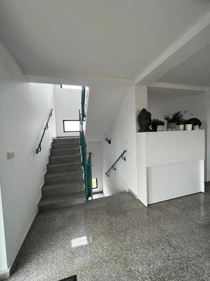 Green Oasis Appartement Stolniceni-Prajescu Buitenkant foto